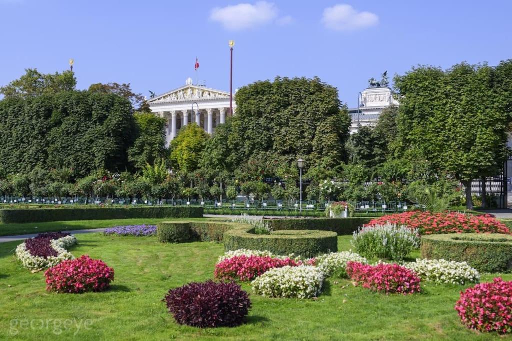 Charming In Center * Wien